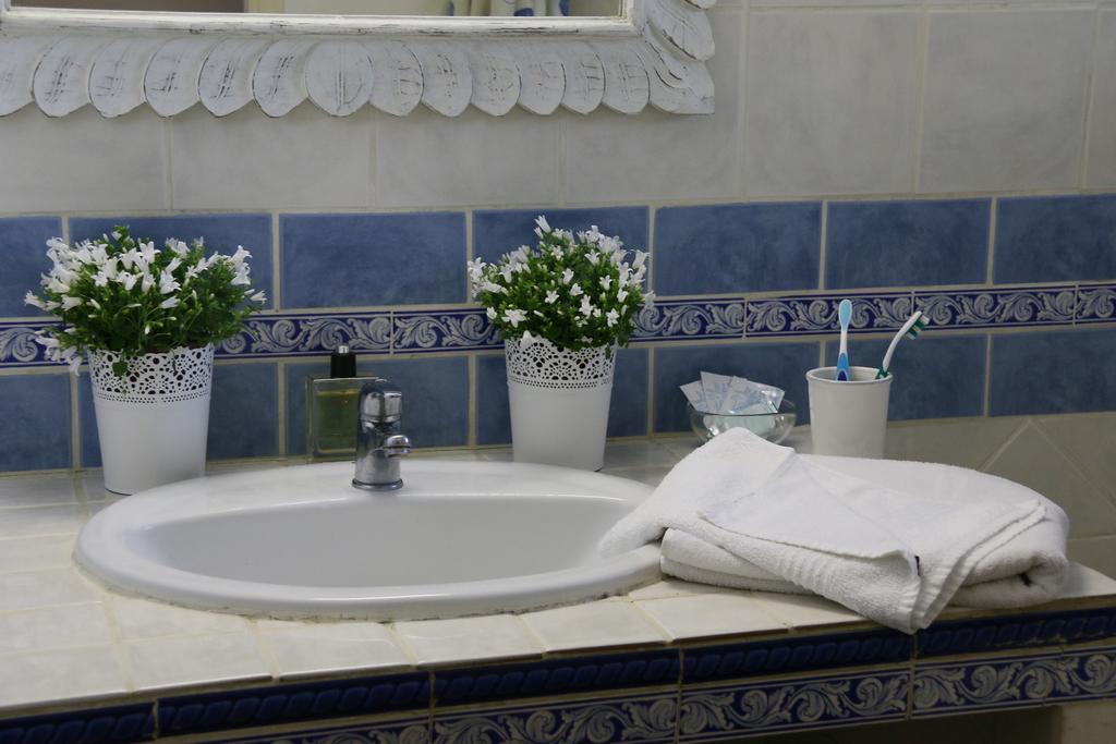 Le Mas Des Sagnes Saintes-Maries-de-la-Mer Room photo